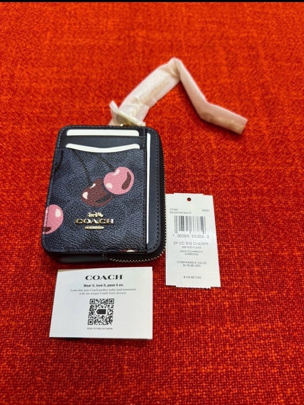❤️❤️❤️Coach zip card case  /cherry print ❤️❤️❤️